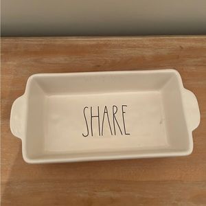 Rae Dunn baking dish